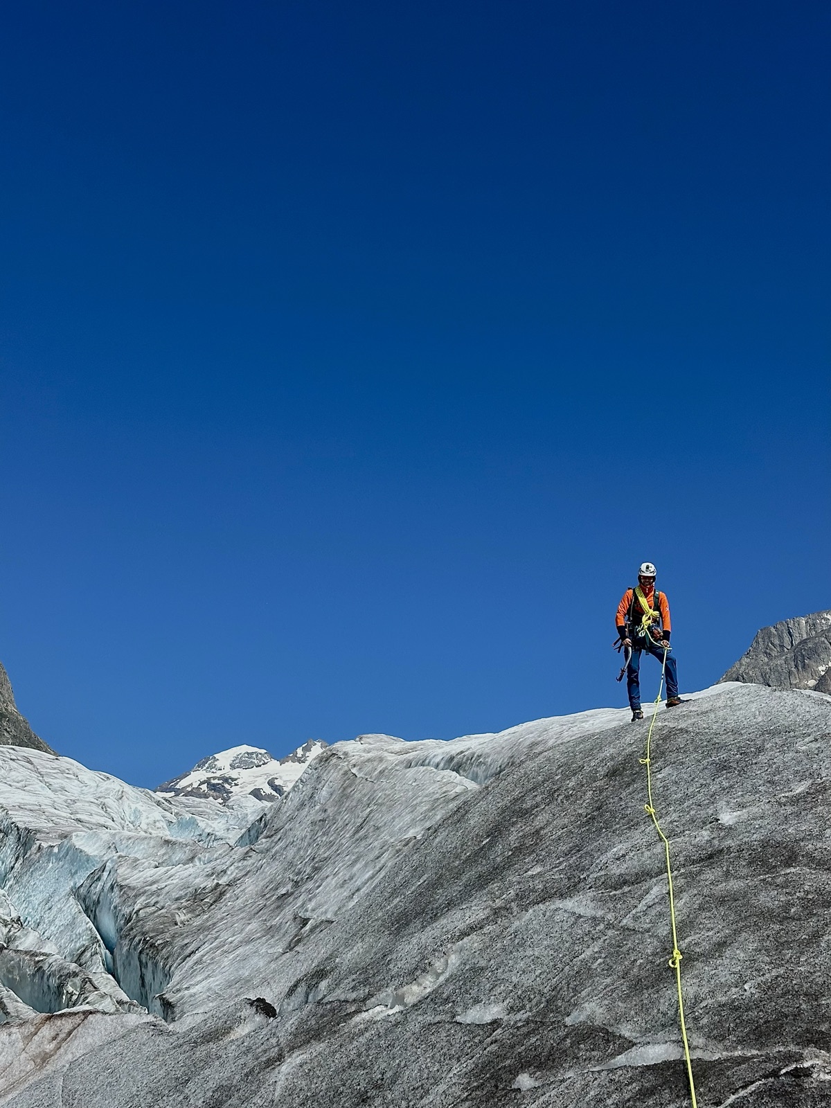 Course de haute montagne vers le glacier d'Aletsch